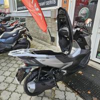 SR1 125i GT, šedá, záruka 4 roky, ABS, TCS